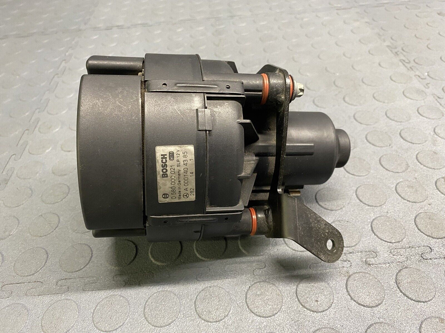 R170 MERCEDES SLK32 AMG BOSCH Air Injection Pump 0580000020 A0001404385