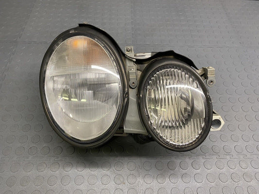 MERCEDES W210 E320 E430 E55 RIGHT PASSENGER XENON HEADLIGHT MINT! 2011 BUILD!