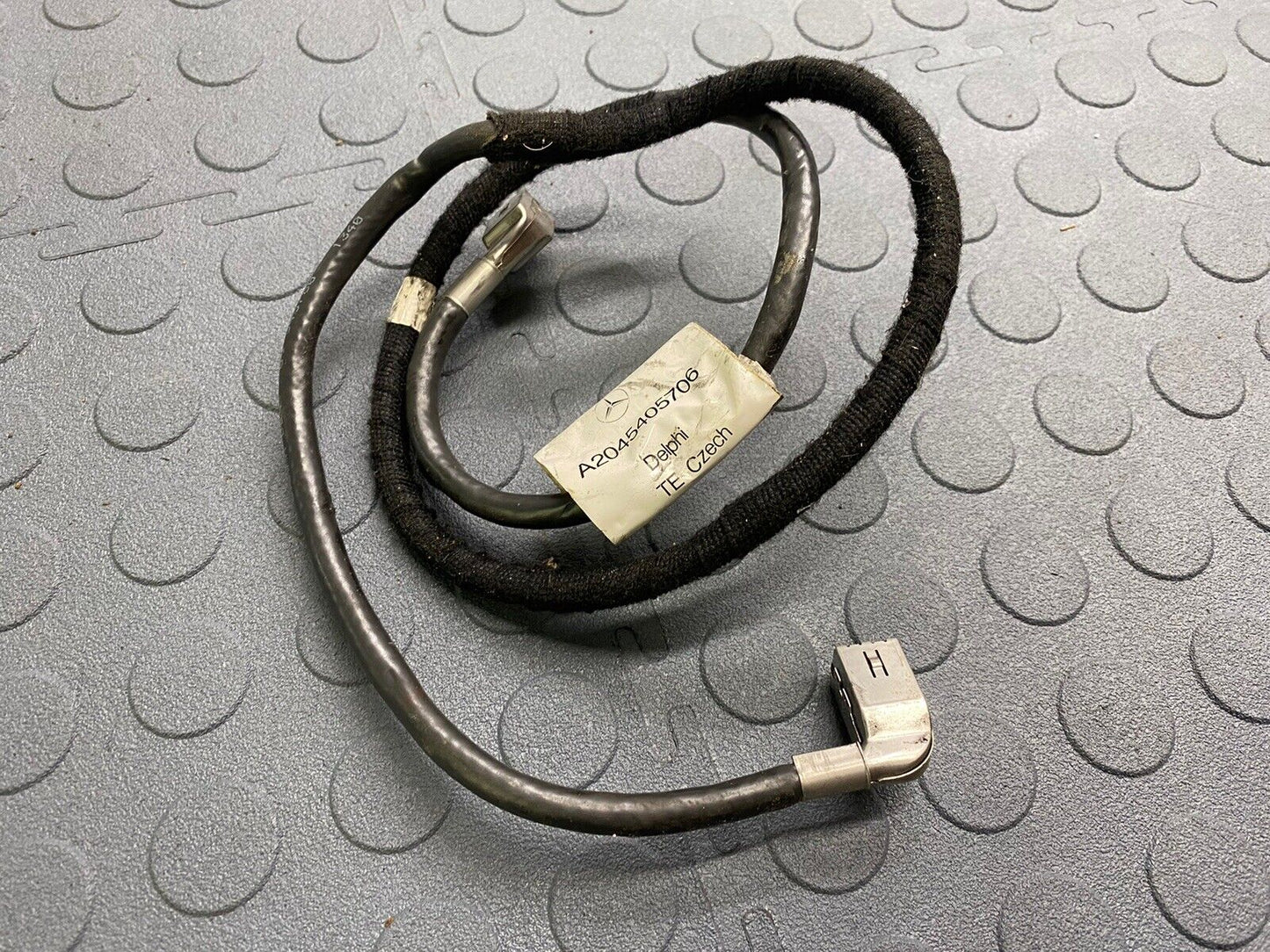 2008~2011 MERCEDES W204 X204 GLK350 C300 C350 C63 NAVIGATION MONITOR CABLE OEM