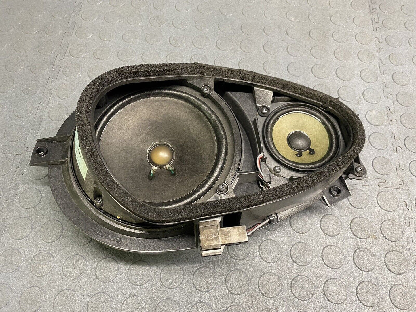 03-08 Mercedes R230 SL500 SL55 Door Audio Speaker Bose Right Passenger Side OEM