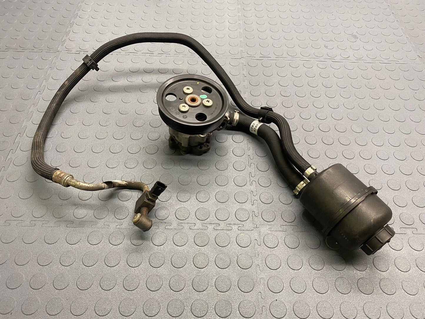 2017-20 MASERATI LEVANTE POWER STEERING PS PUMP WITH LINES AND RESERVOIR! NICE!