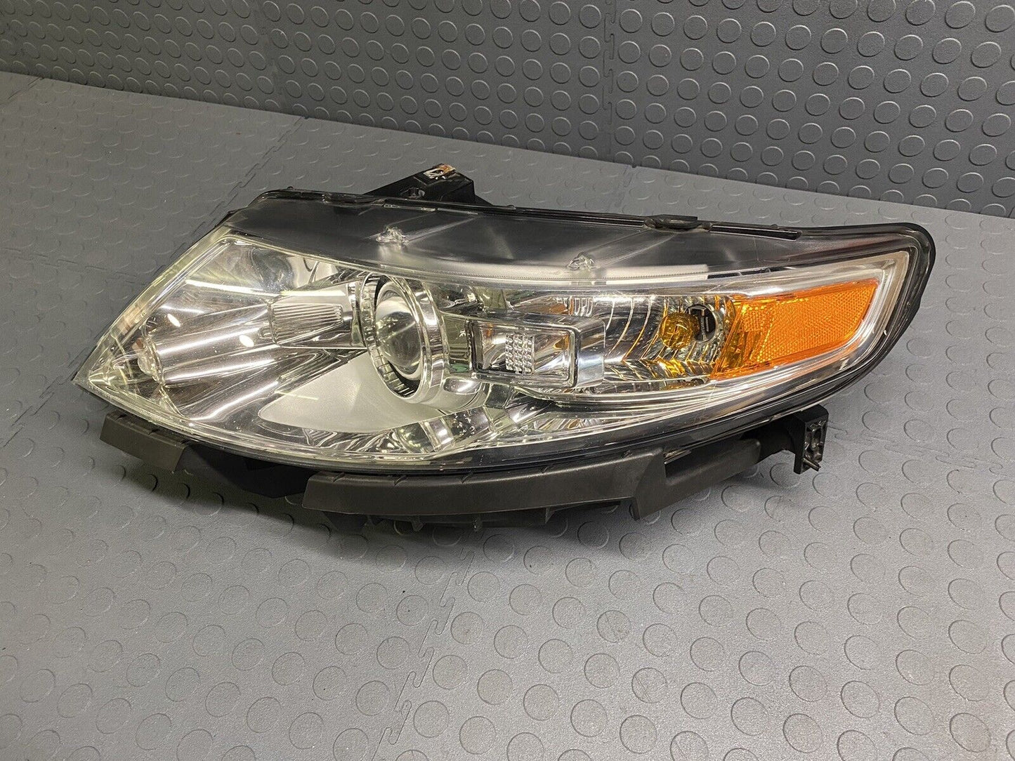 2009-2012 Lincoln MKS Xenon HID AFS Headlight Left LH Driver Side OEM