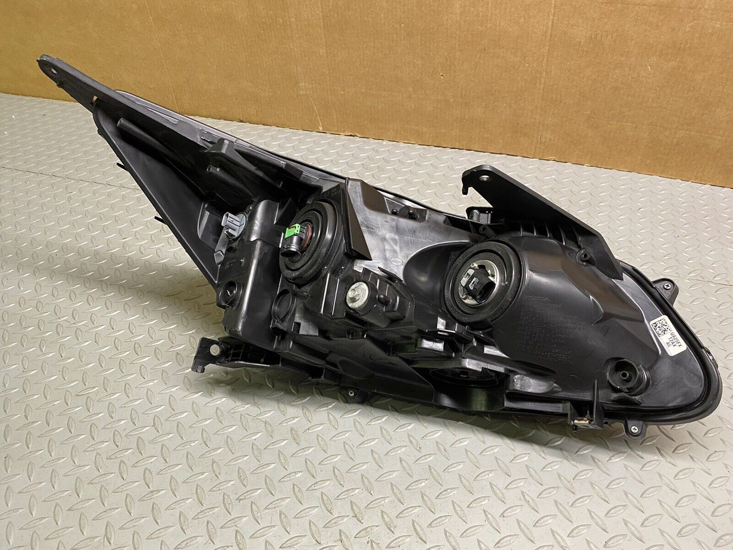 16-17 Honda Accord Sedan Left LH Driver Headlight Headlamp HALOGEN 2016 2017