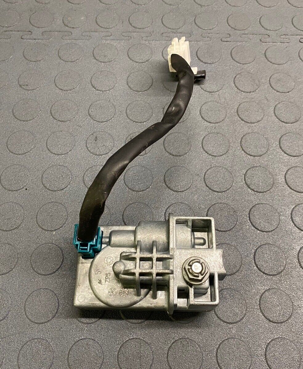 08-16 Mercedes W204 C300 C250 Electronic Steering Lock Immobilizer Module OEM