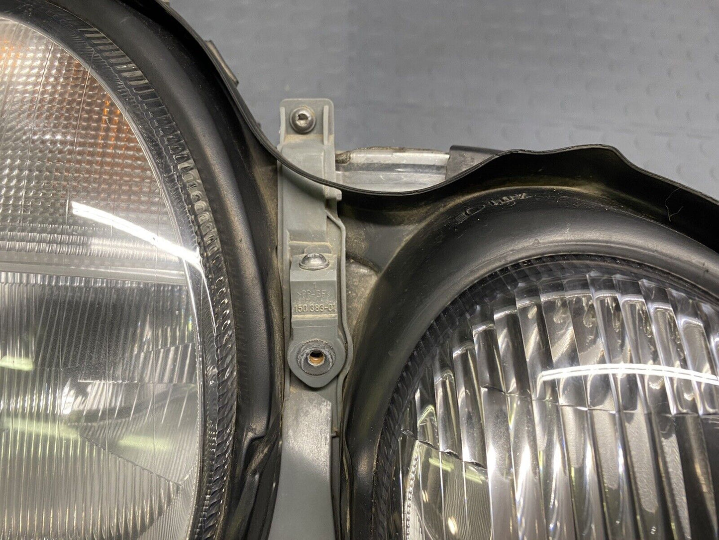 MERCEDES W210 E320 E430 E55 RIGHT PASSENGER XENON HEADLIGHT MINT! 2011 BUILD!