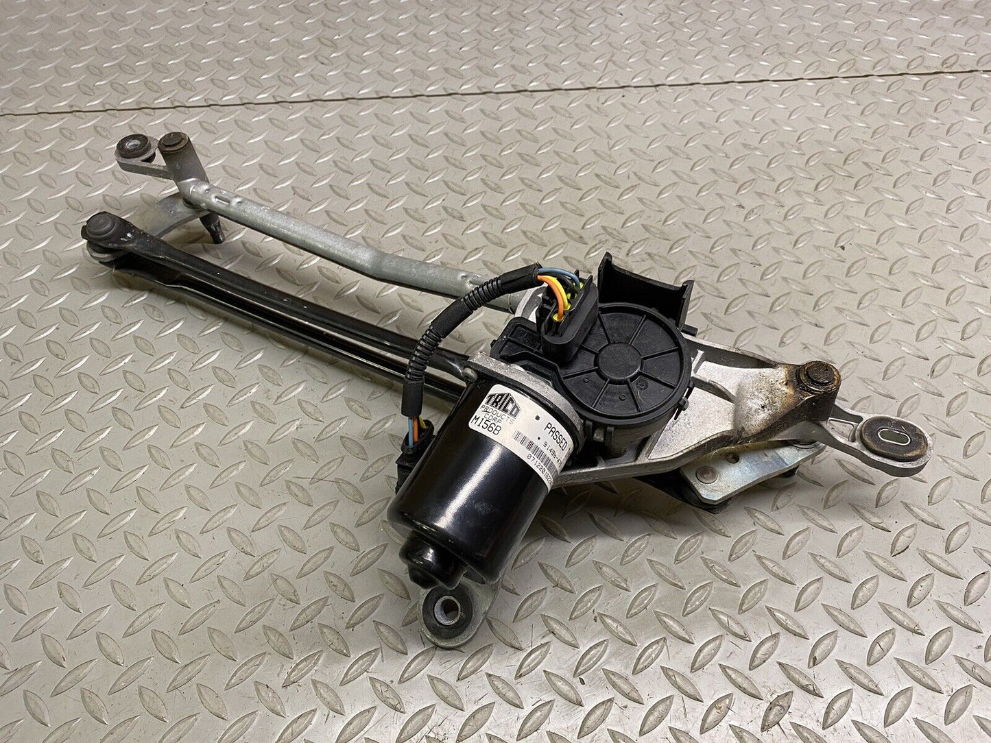 MASERATI LEVANTE GHIBLI FRONT WINDSHIELD WIPER MOTOR W/ LINKAGE