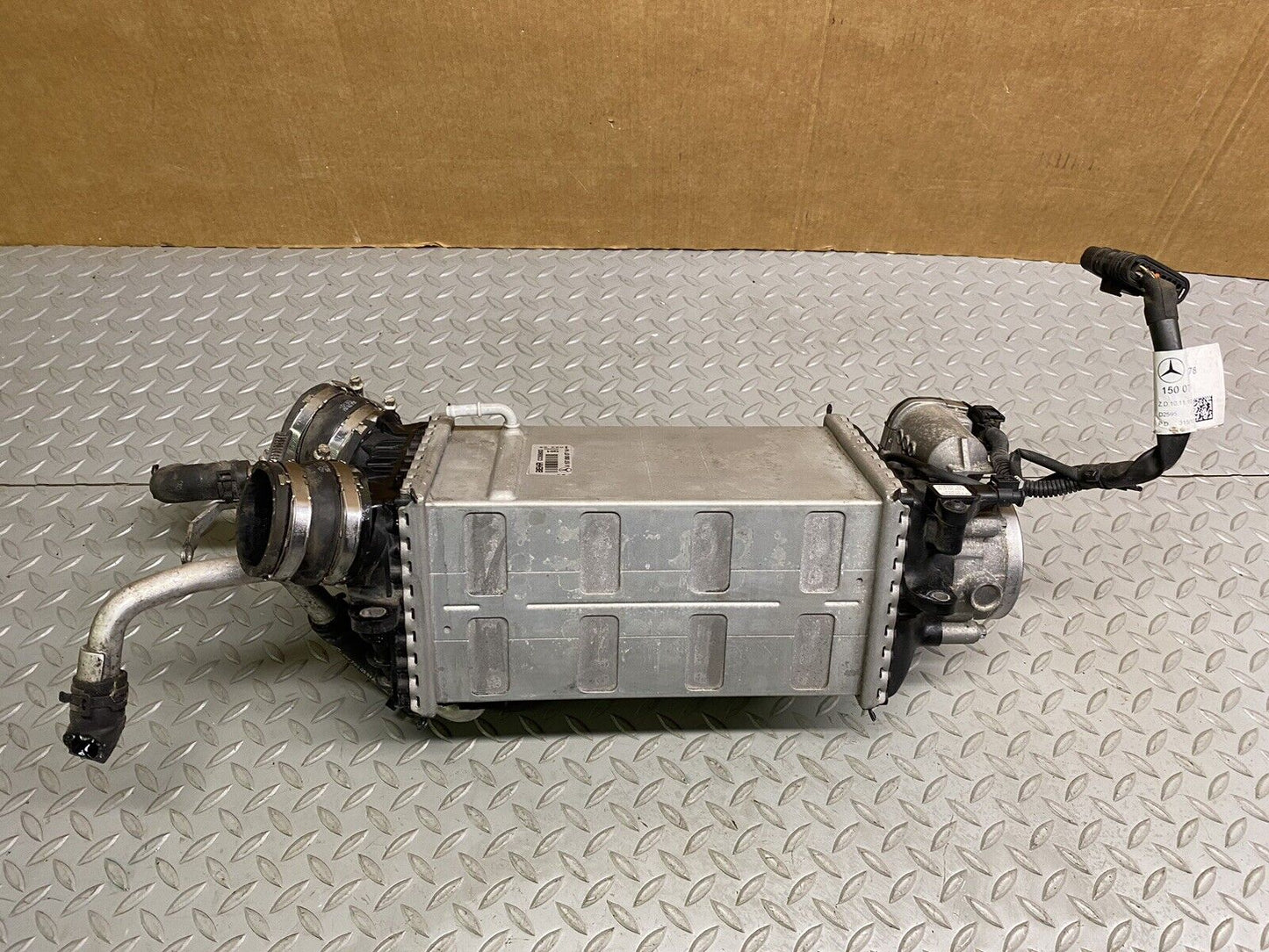 12-19 MERCEDES S63 SL63 CL63 CLS63 E63 AMG INTERCOOLER 5.5L V8 THROTTLE BODY