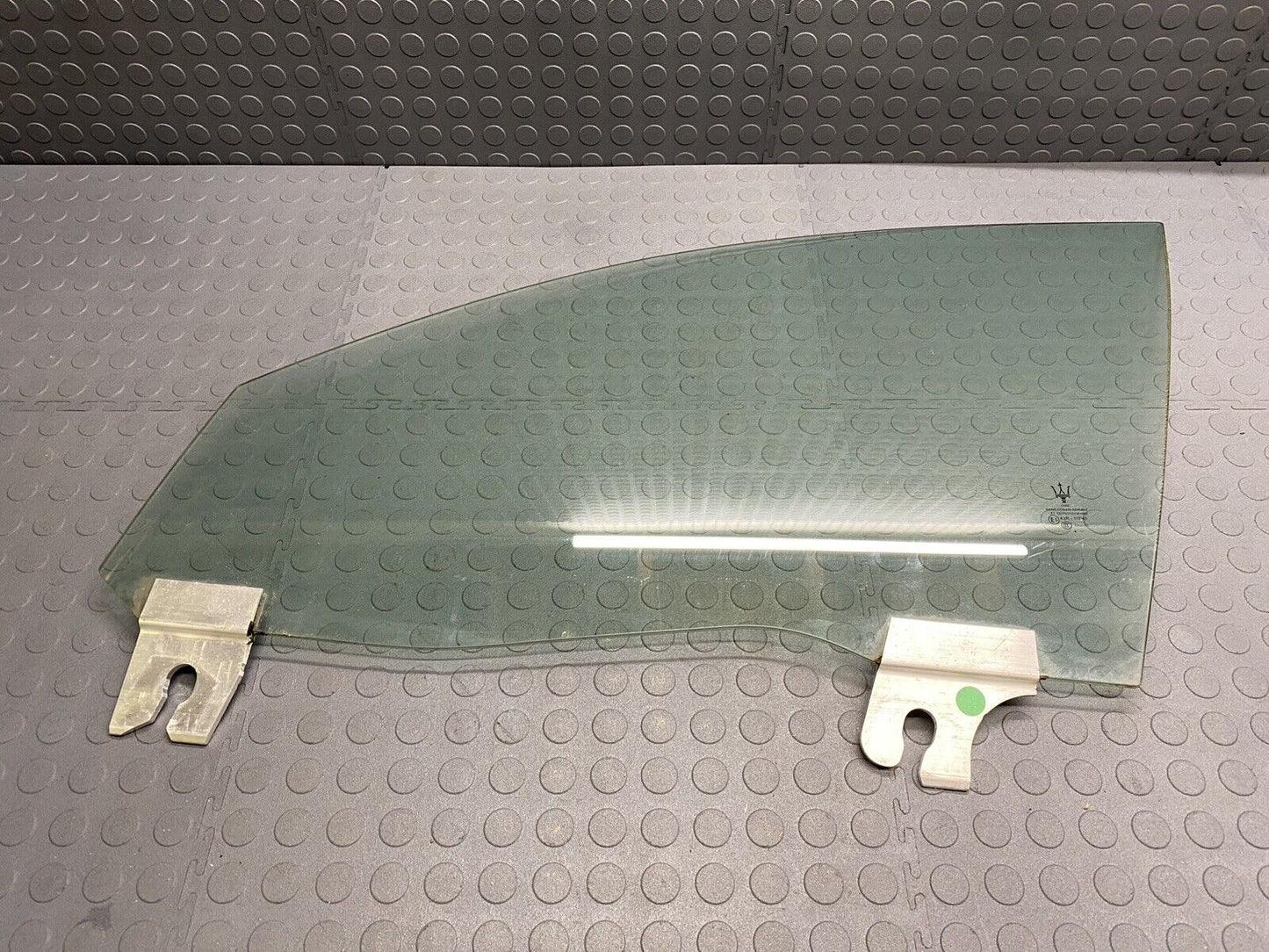 2014-2020 Maserati Ghibli Quattroporte Front Left Driver Door Window Glass OEM