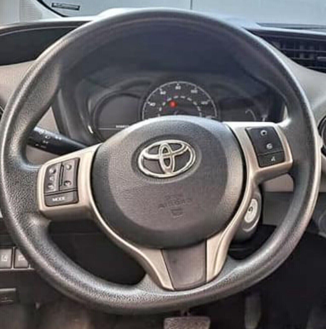 2013-2018 Toyota Yaris Ba g Set Driver Wheel and Lower