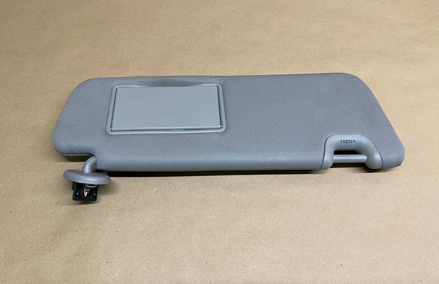 Passenger Right Sun Visor Illuminated 14-19 TOYOTA HIGHLANDER Gray