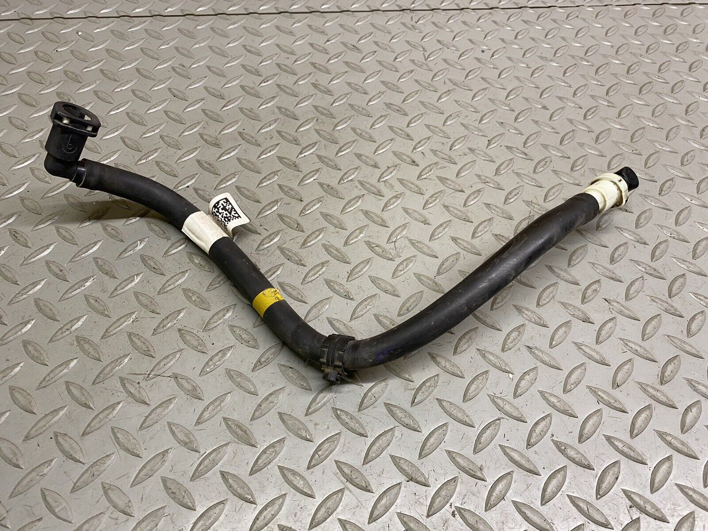 MASERATI LEVANTE 3.0L ENGINE AIR CLEANER VAPOR HOSE TUBE PIPE LINE OE 6700391400