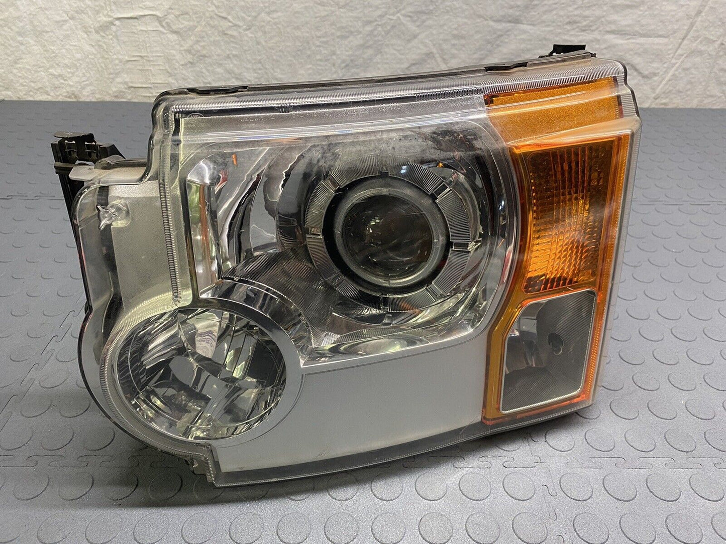 2005-2009 Land Rover LR3 Left Driver Side Xenon HID Headlight NON AFS   NICE!