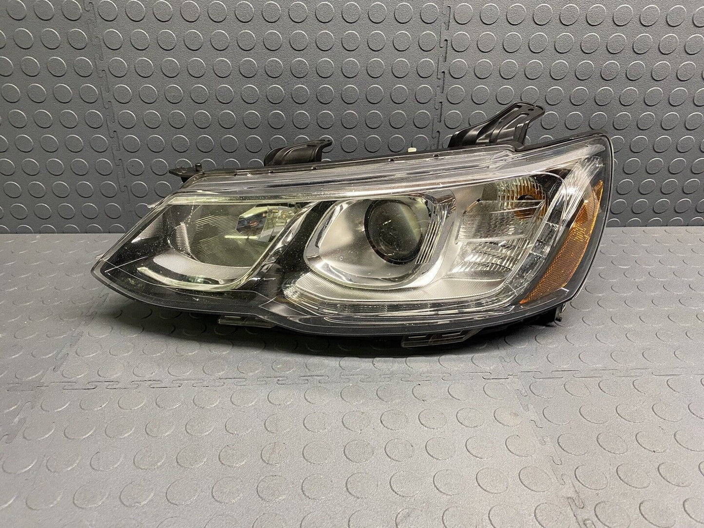 Driver Left Headlight Fits 17 18 19 20 CHEVY SONIC OE GM PART!