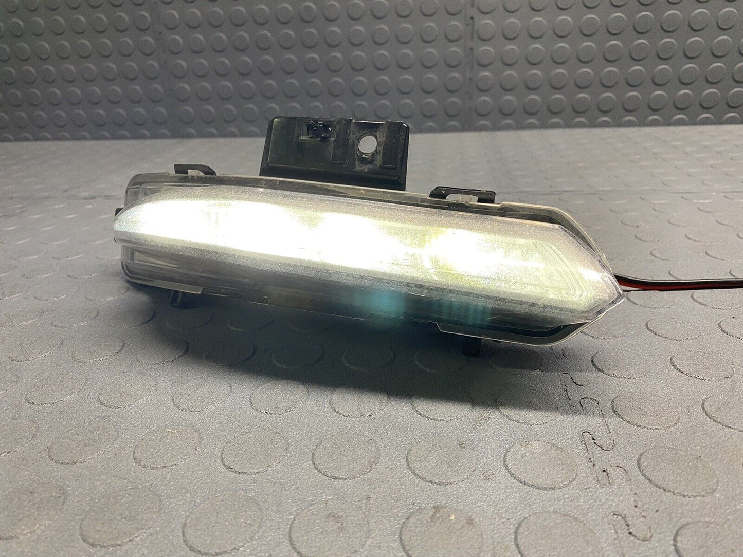 2013 - 2017 Buick Enclave LED Fog Driving Light Right Passenger OEM