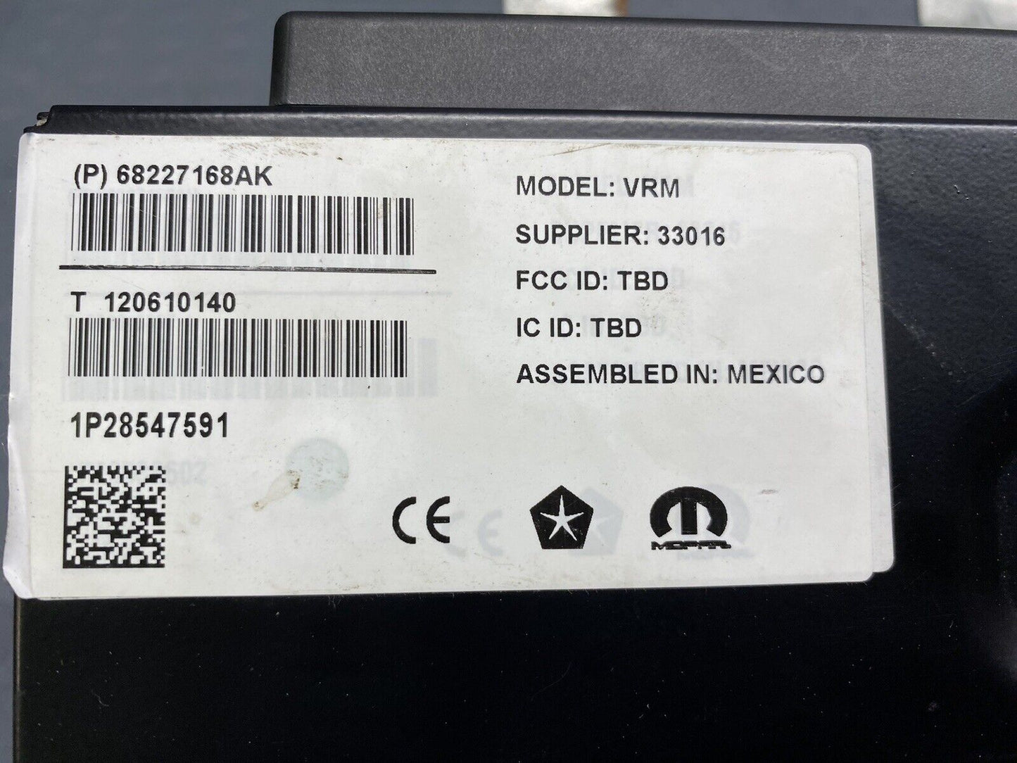 OEM 2017 CHRYSLER PACIFICA VIDEO MODULE MOPAR 68227168AK 68227168AN