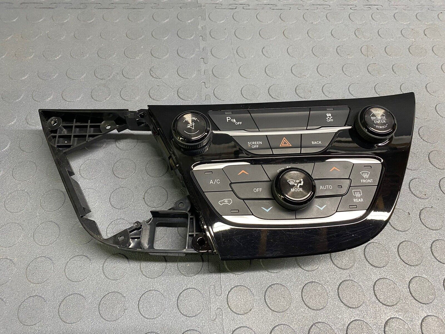 2017 Chrysler Pacifica Auto 3 Temperature AC Heater Control 56054984AC