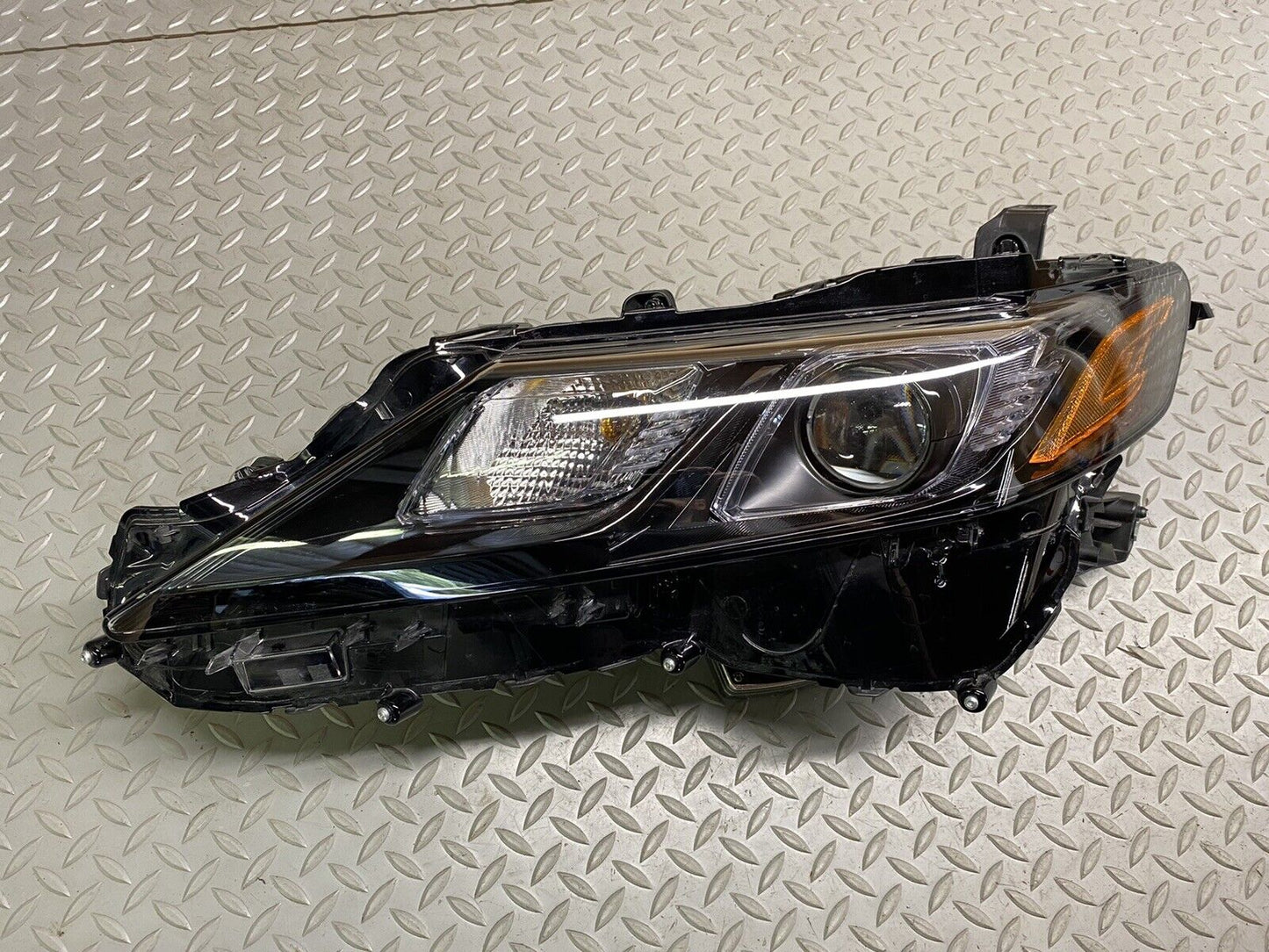 2019-2022 OEM Toyota Camry Headlight LEFT LED Black Bezel Headlight NO DAMAGE!!!