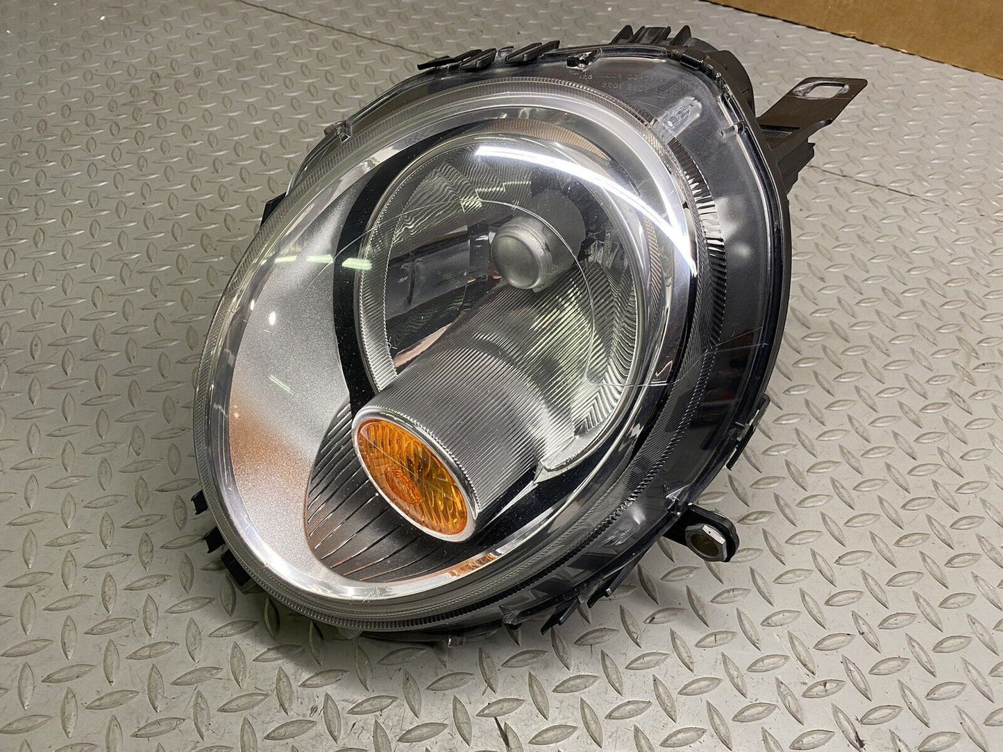 2007-2015 Mini Cooper Halogen Left Driver Headlight OEM Headlamp NICE ALL TABS!