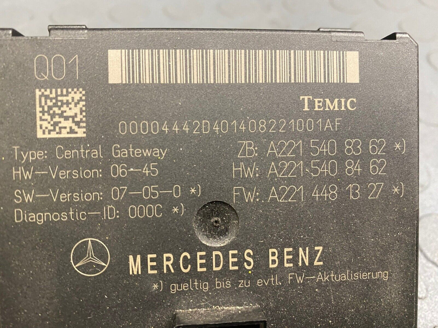 07-14 Mercedes W221 S400 CL550 Central Gateway Control Module 2215408362 OEM