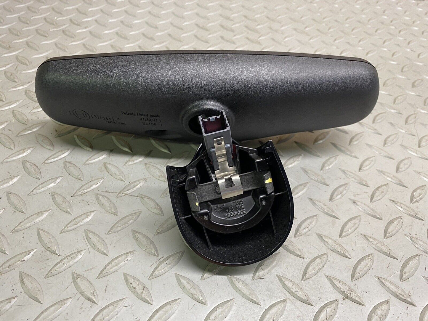 FACTORY OEM 2003 to 2007 Jaguar XJ8 XJR Auto Dim Rear View Mirror