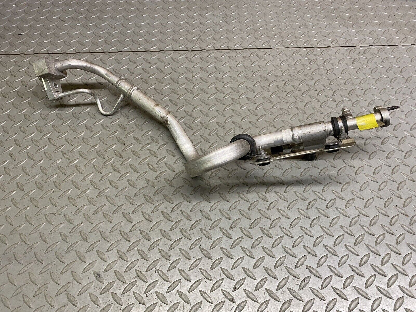 OEM 2017-2020 MASERATI LEVANTE A/C AIR CONDITIONER LINE PIPE 670033591