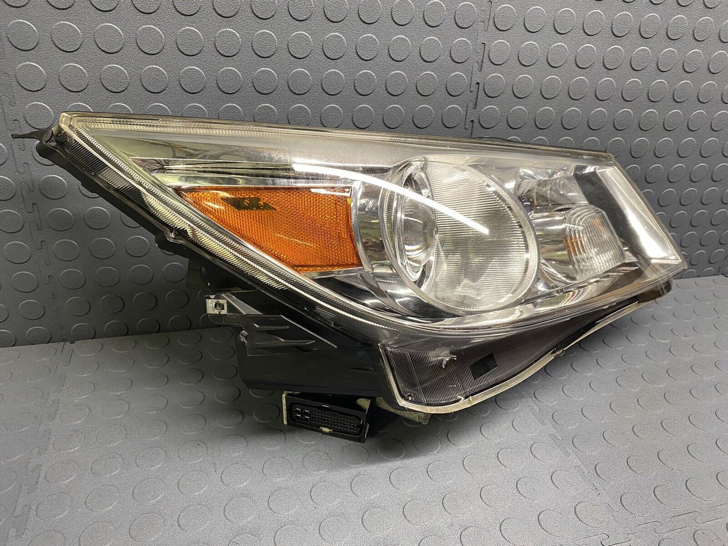 2010 - 2013 Buick Lacrosse Passenger Right Xenon HID Headlight AFS   No Damage