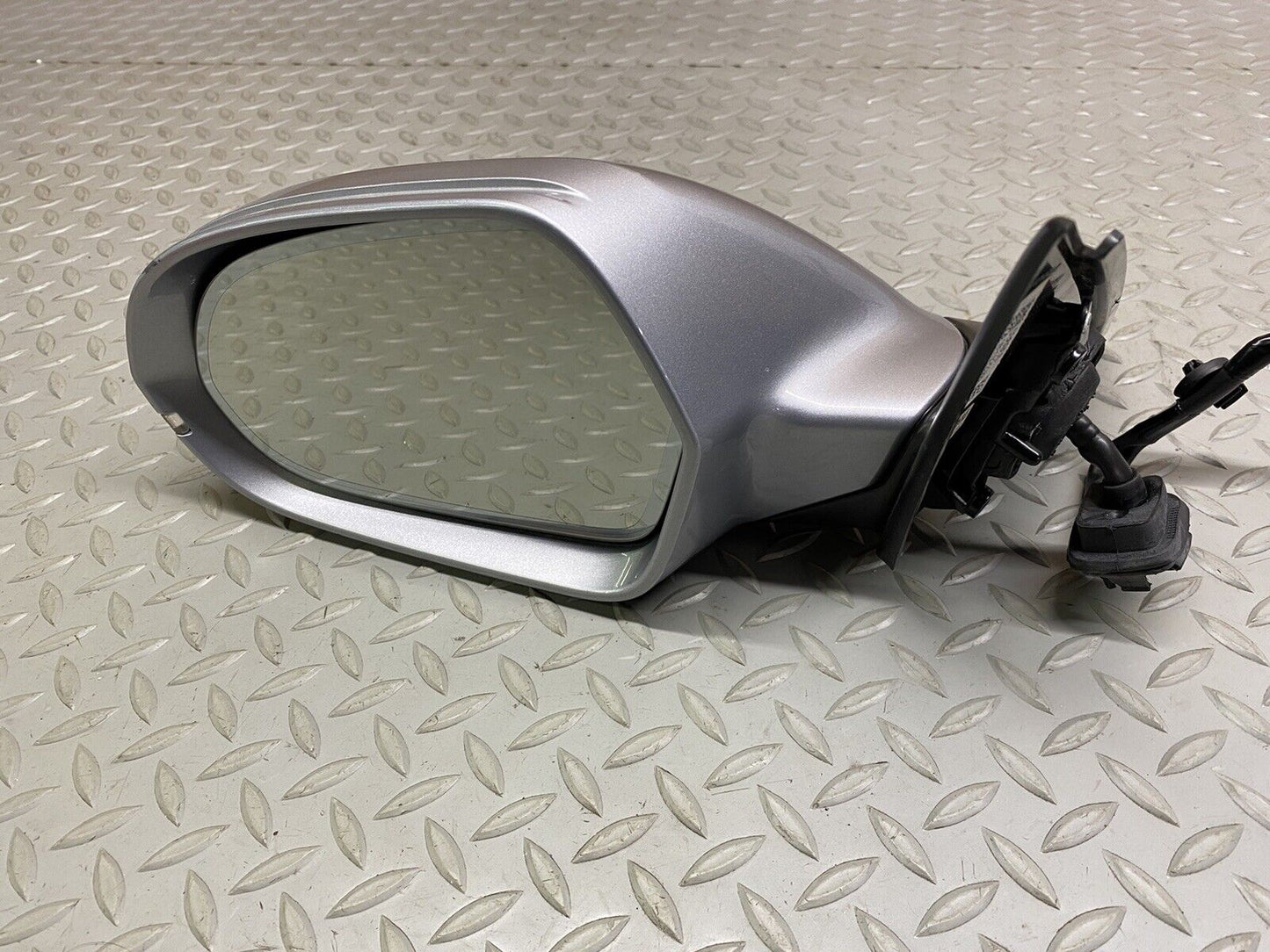 12-18 AUDI A6 C7 SIDE DOOR MIRROR VIEW MIRROR LEFT DRIVER FLORETT SILVER