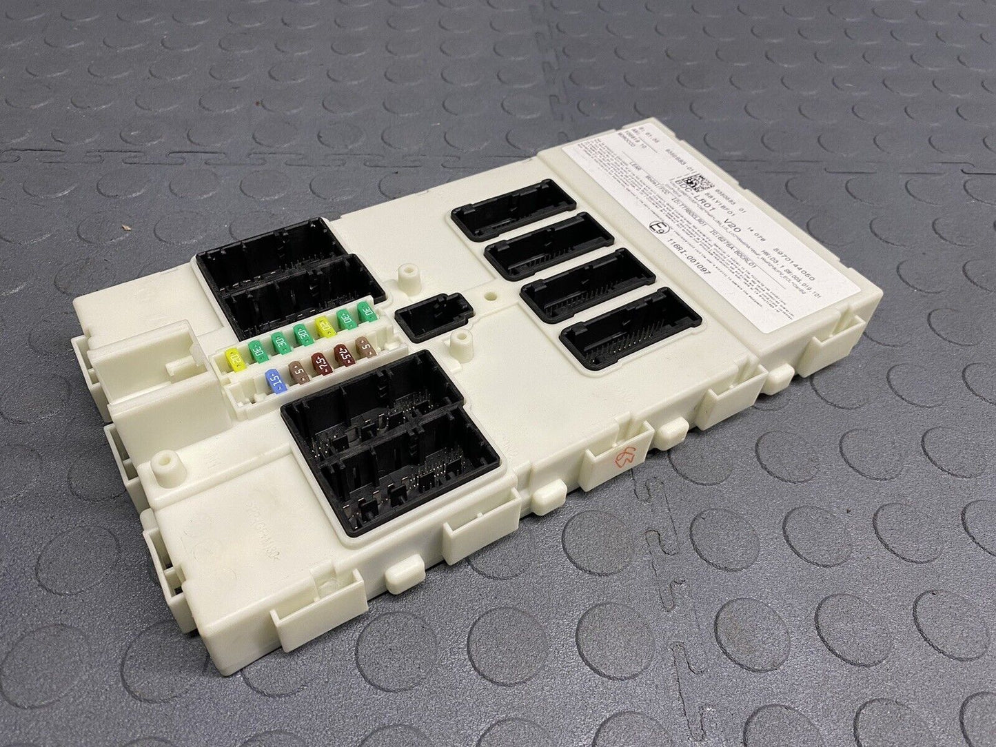 2014 Mini Cooper 61.35 9350683-01 BDC BCM Fuse Box 9350683 Inside Cabin