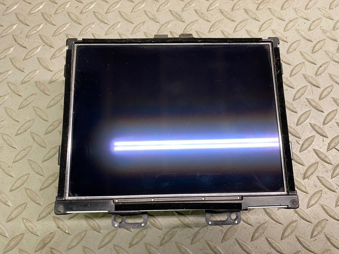 17-20 Maserati Levante Navigation Display Screen Monitor 670101196 WITH SEC CODE