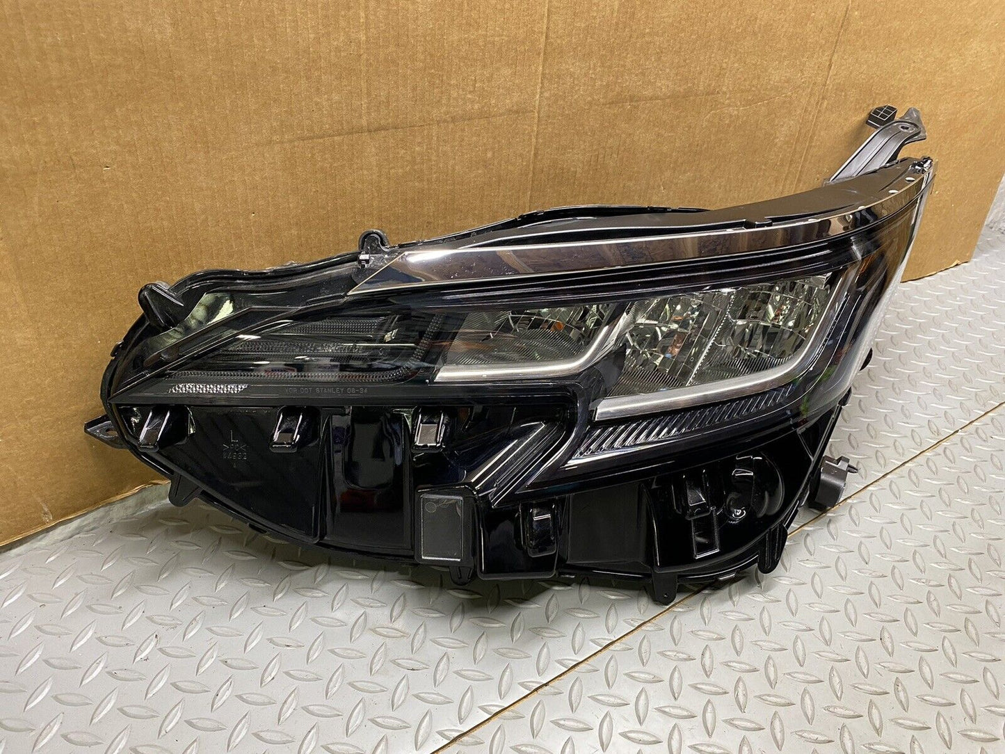 2021 2022 2023 TOYOTA SIENNA XSE HEADLIGHT LED DRIVER LEFT SIDE 81150-08110 OEM