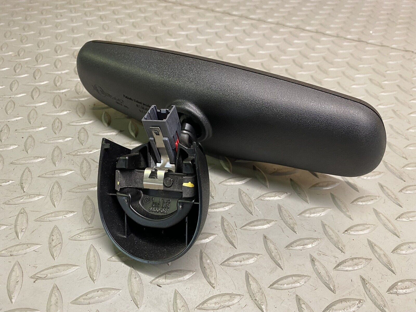 FACTORY OEM 2003 to 2007 Jaguar XJ8 XJR Auto Dim Rear View Mirror