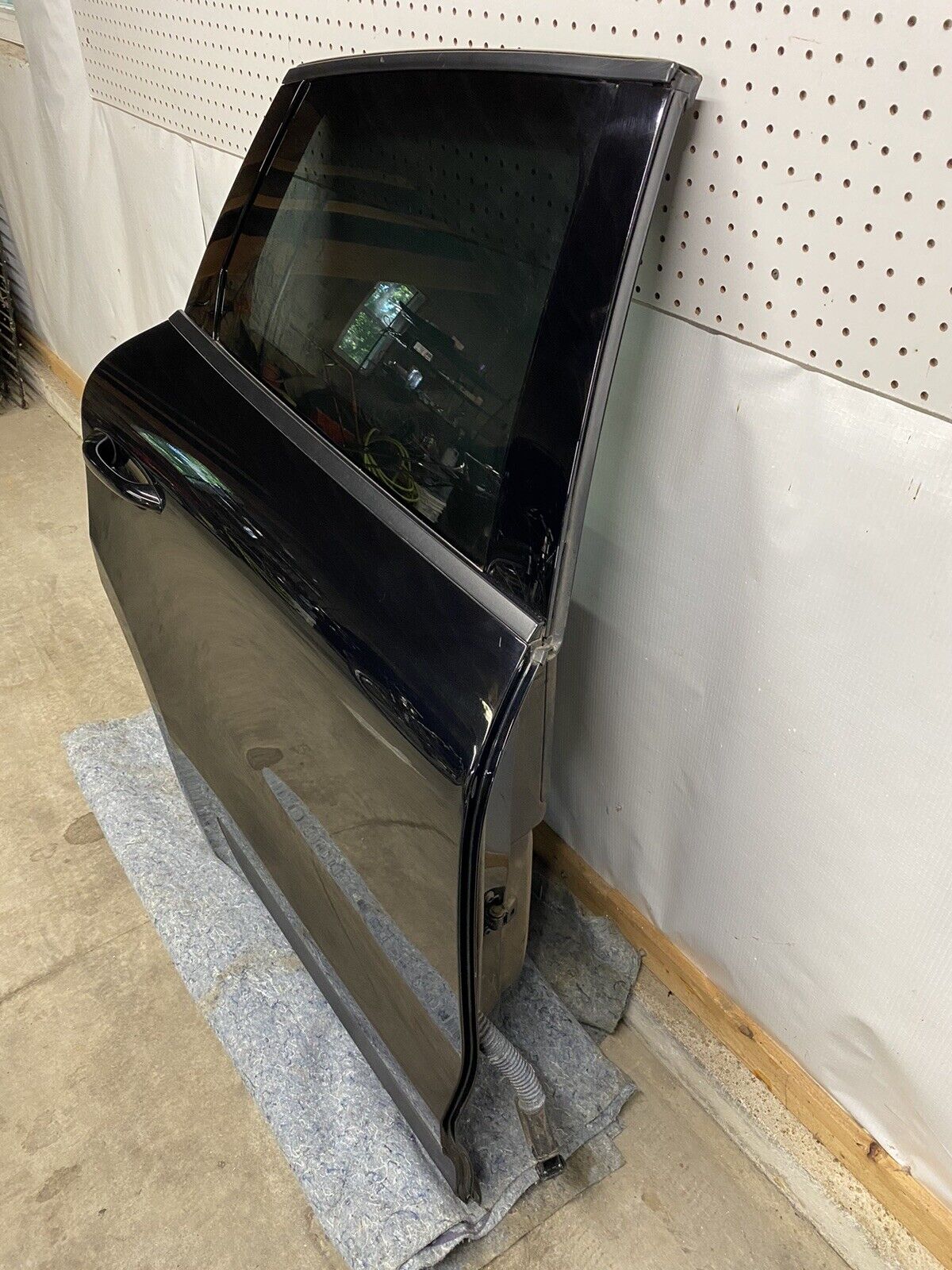 15-21 PORSCHE MACAN 95B DOOR ASSEMBLY REAR RIGHT PASSENGER BLACK COMPLETE