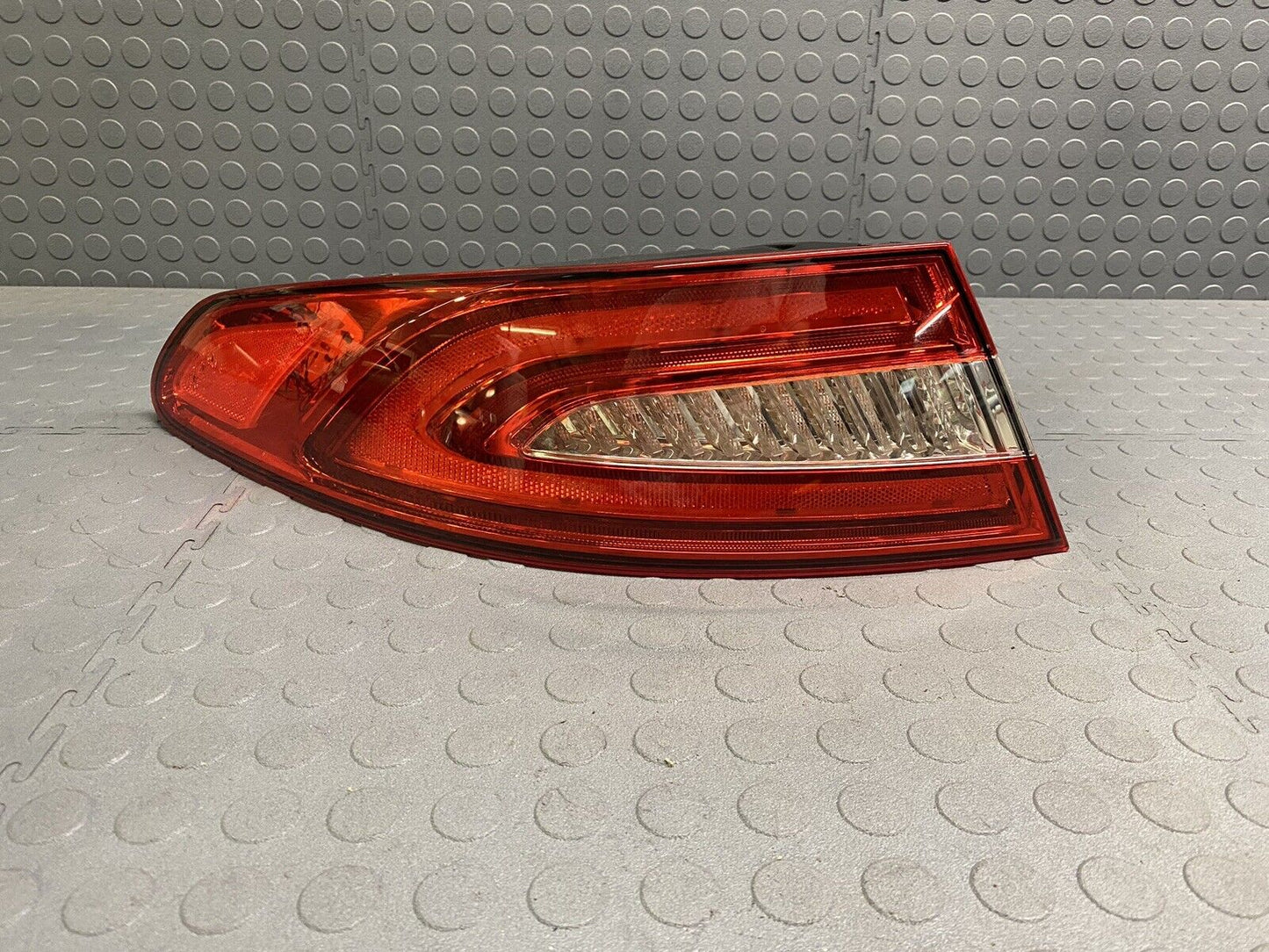 12-15 Jaguar X250 XF Left Driver Taillight Tail Light Brake Light Lamp OEM