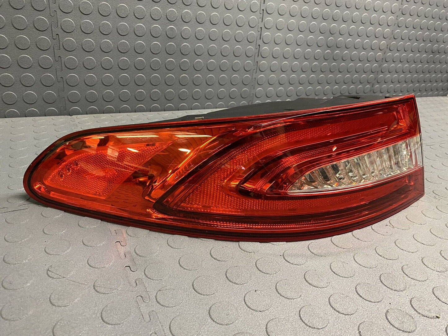 12-15 Jaguar X250 XF Left Driver Taillight Tail Light Brake Light Lamp OEM