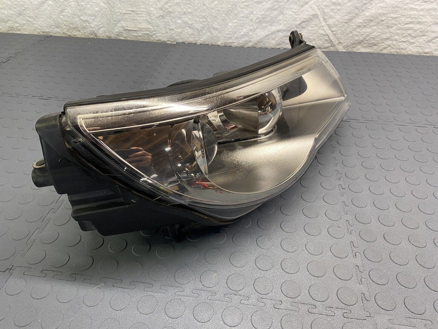 2009 - 2011 VW Tiguan Passenger RH Right Xenon HID Headlight AFS Headlamp