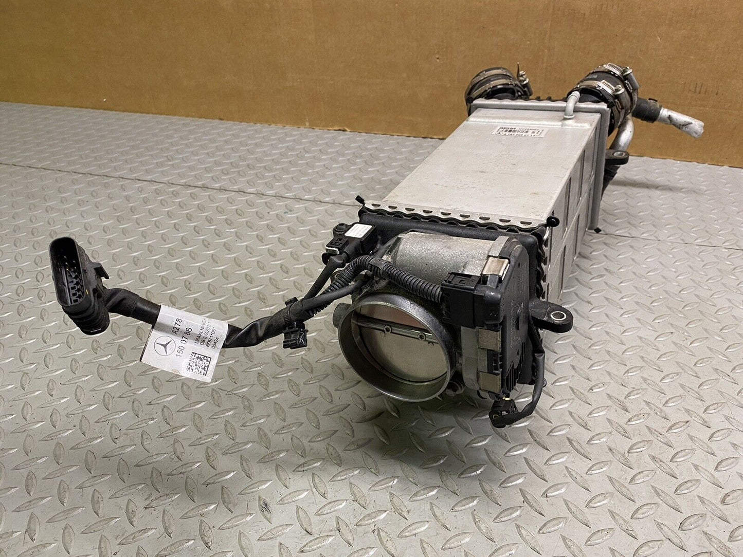 12-19 MERCEDES S63 SL63 CL63 CLS63 E63 AMG INTERCOOLER 5.5L V8 THROTTLE BODY