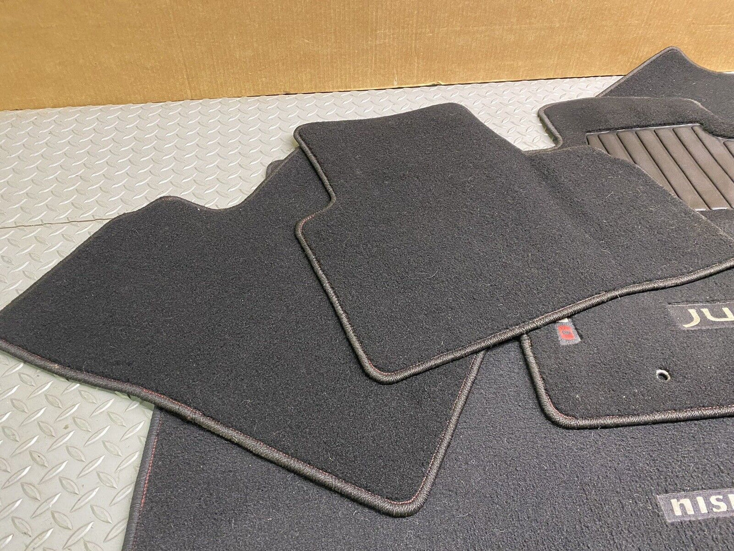 NISSAN JUKE NISMO RS OEM BLACK INTERIOR FLOOR MAT SET CARPET COMPLETE 5 PIECES