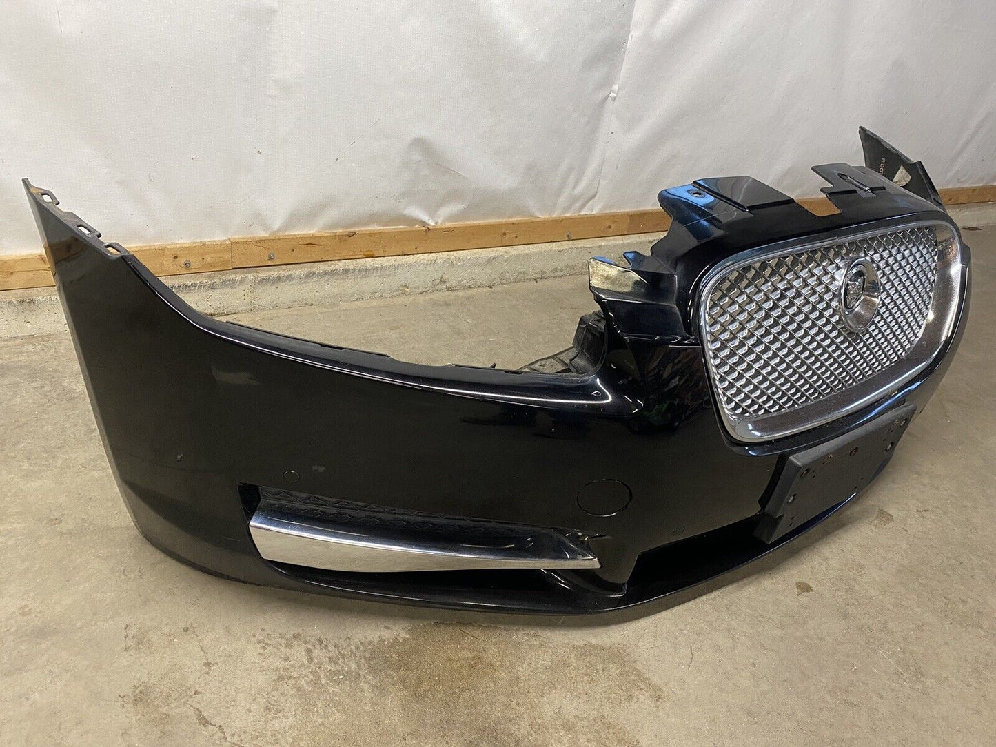 2009-2011 Jaguar XF Supercharged Front Bumper Cover With Grilles OEM COMPLETE