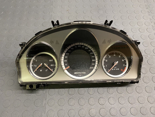 2008-2011 Mercedes W204 C63 AMG Instrument Speedometer Cluster A2049064200 102k