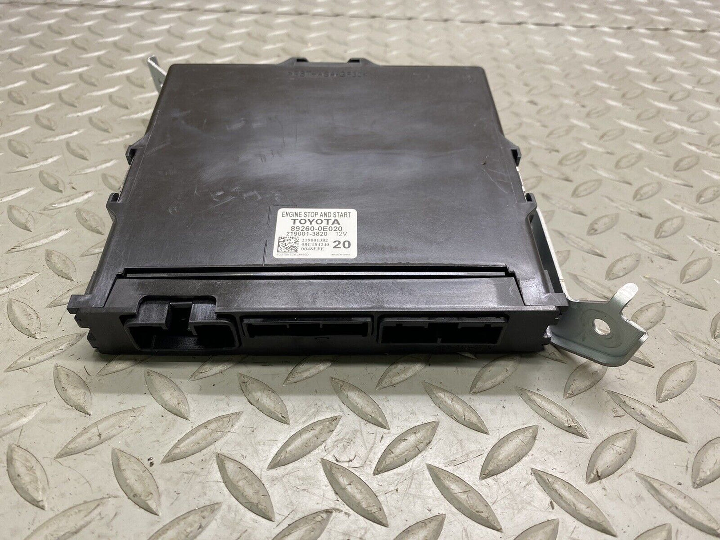 16 17 18 19 TOYOTA HIGHLANDER ENGINE START STOP MODULE 89260-0E020