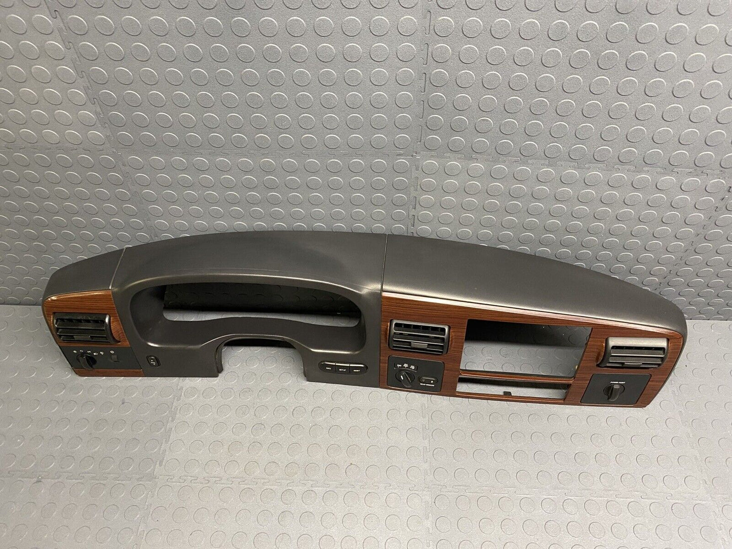 2005-2007 Ford F250 F350 Dash Cluster Bezel Trim Panel Lariat Wood Trim Surround