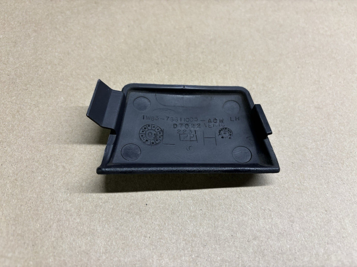 2002-2005 Ford Thunderbird LEFT DRIVER SIDE SEAT BELT TRIM COVER CAP BLACK OEM