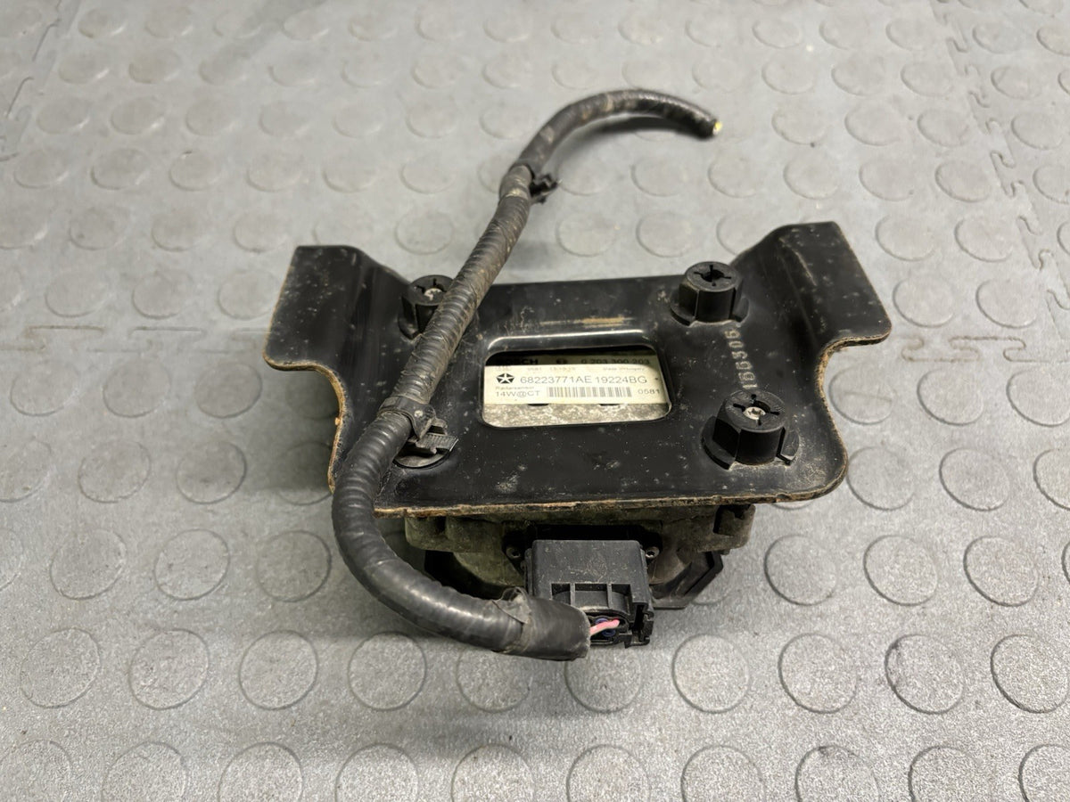 14 15 Durango Grand Cherokee Adaptive Cruise Control Radar Sensor 68223771AE