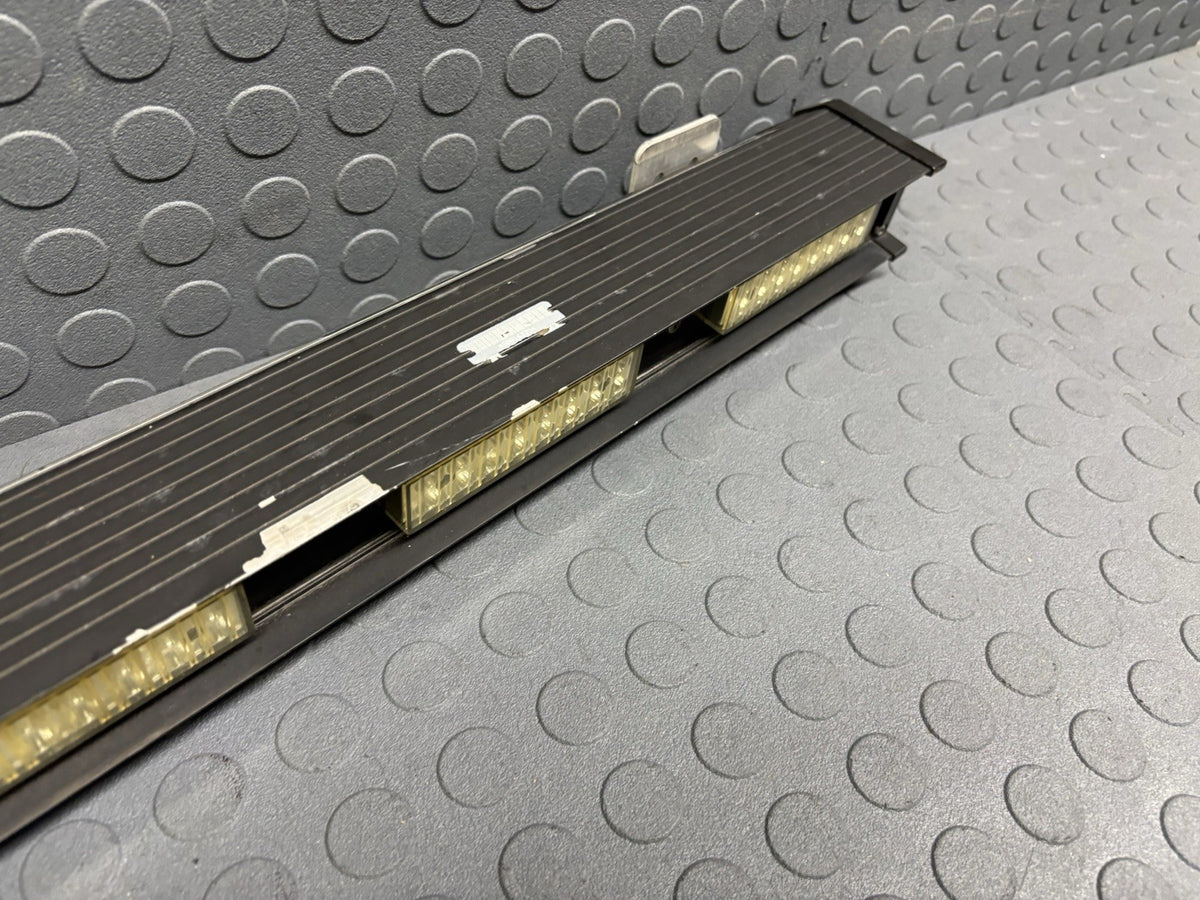 NARROWSTIK Amber ARROWSTIK PSE Directional Light 48" with Wiring Control Box