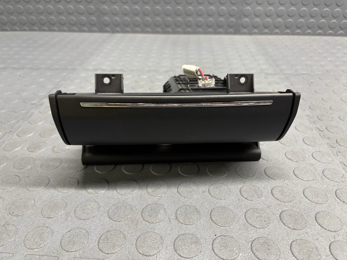 14-20 MASERATI Ghibli Dash AUX USB Phone Storage Box Compartment
