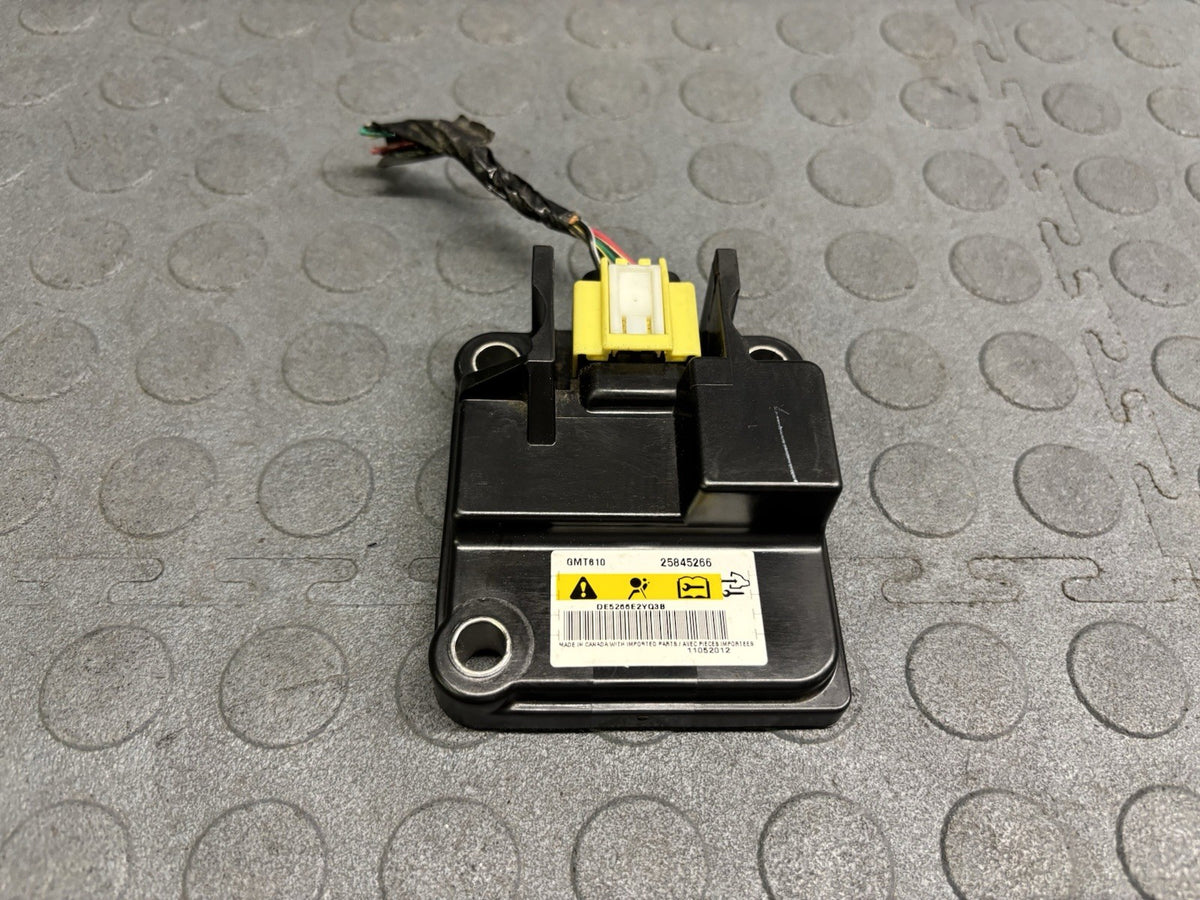 2008-2015 Chevy Express GMC Savana Vehicle Sensor Module 25845266