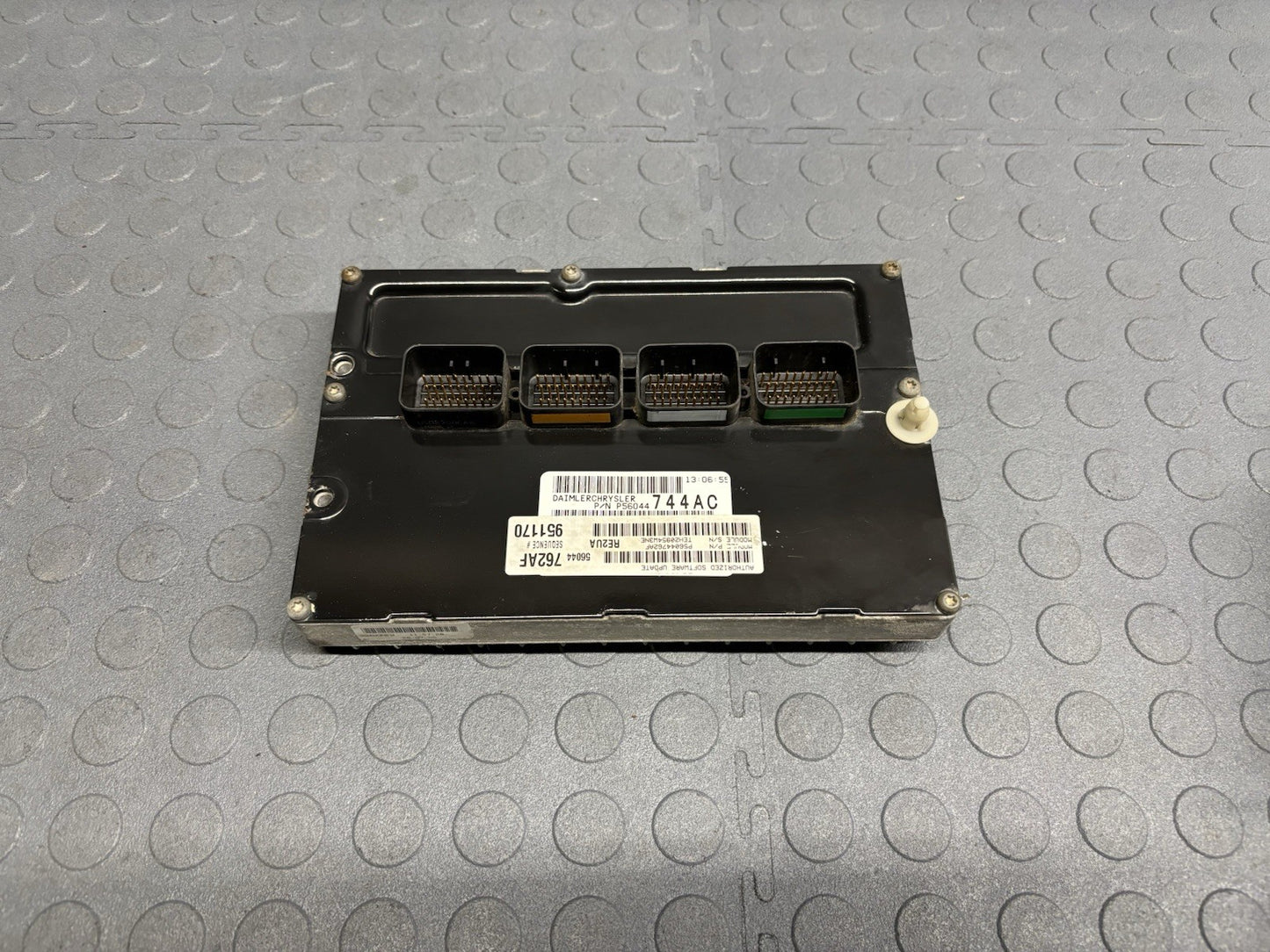 2006 Jeep Grand Cherokee 5.7 ECU 56044762AF ECM PCM Engine Control Module