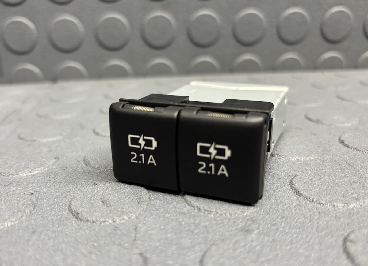 Toyota Dual USB Charger Port 85532-06010