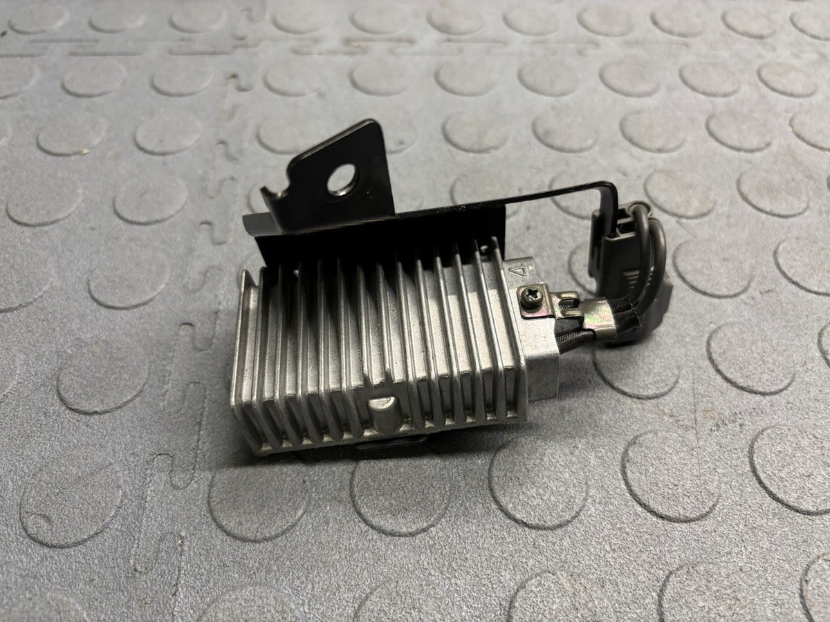 02-10 Lexus SC430 Z40 Gas Fuel Pump Control Module Resistor Unit 23080-50120 Oem