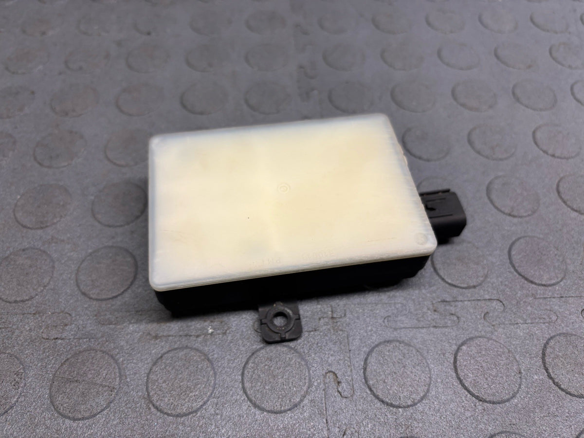 21-24 KIA K5 REAR LEFT OR RIGHT BLIND SPOT RADAR SENSOR MODULE OEM L3991-51100
